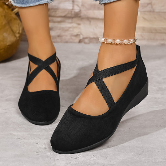 Damen  minimalistische Samt-Ballerina mit dekorativer Fußkette und ergonomischem Komfortfußbett EB