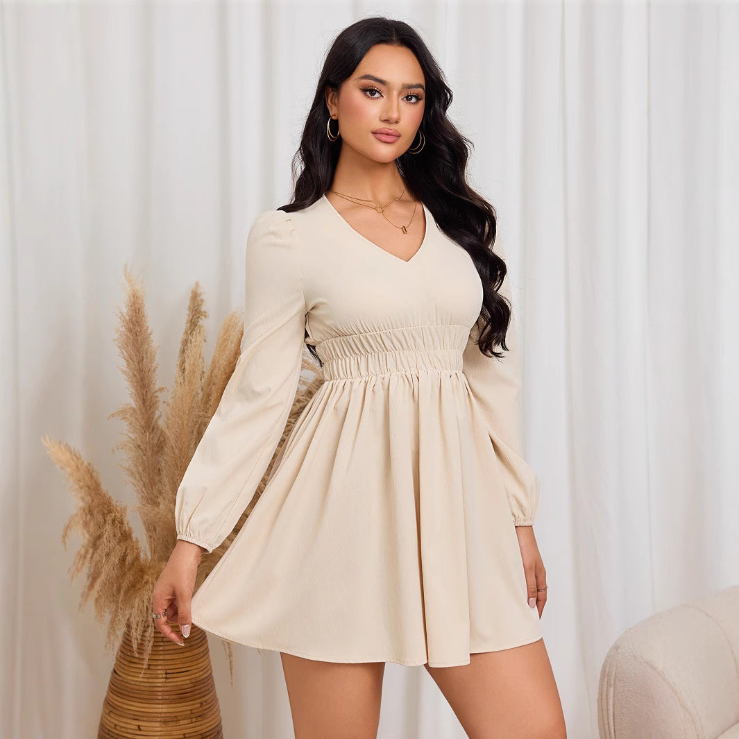 Damen gerafftes Skater-Minikleid mit V-Ausschnitt Smok-Taillenband und ballonärmeln Eichborn Berlin