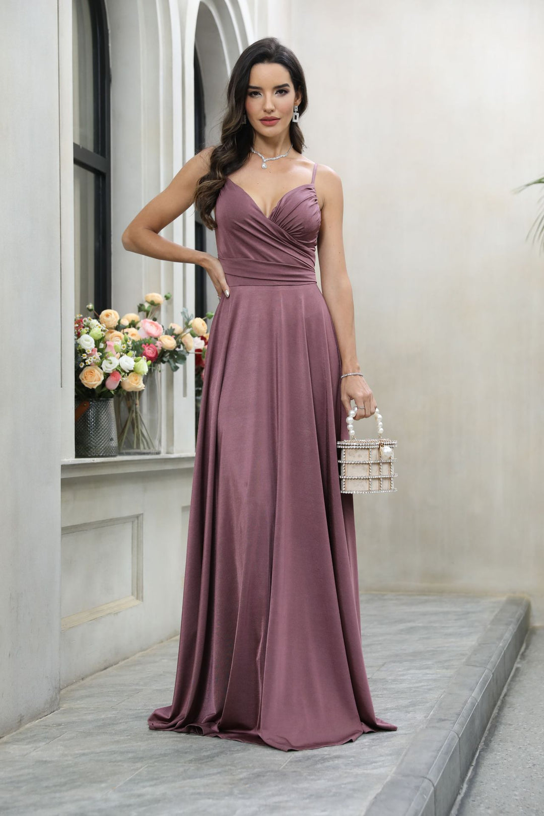 Damen Elegantes Maxikleid mit gerafftem Oberteil und schwingendem Saum EB