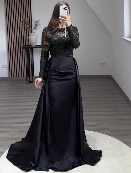 Damen Elegantes Abendkleid mit Glitzerdetails und fließendem Stoff EB