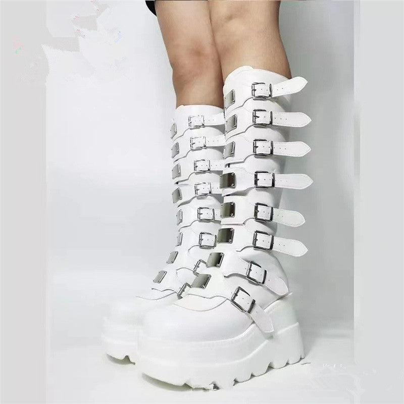 Damen Plattform Stiefel mit modischem Schnallen-Design und stabiler Sohle EB