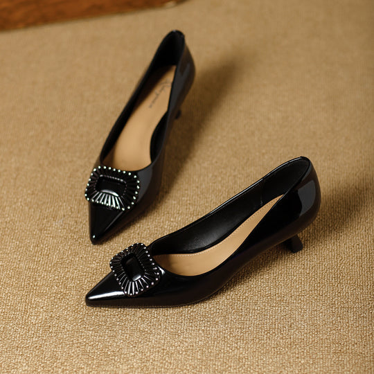 Damen elegante spitze Pumps mit modischem Schmuckdetail EB