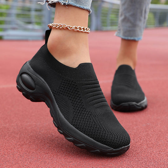 Damen Sportliche Slip-On Sneakers mit atmungsaktiver Strickstruktur EB