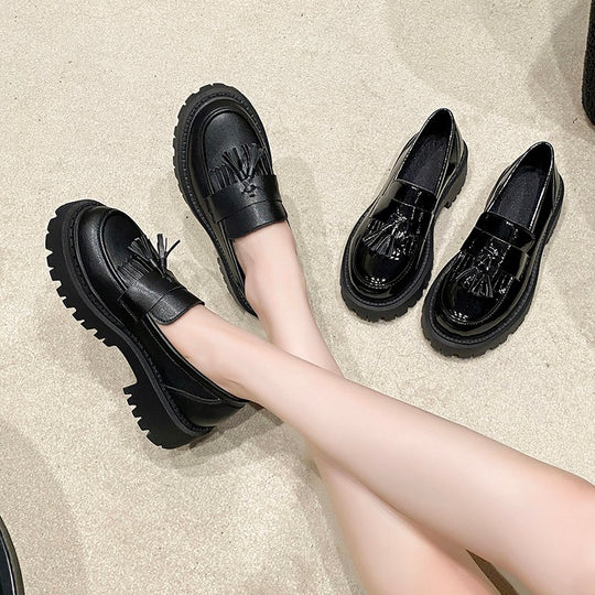 Damen Loafer mit eleganter Quastenverzierung und robustem Plateau EB