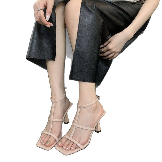 Damen stilvolle Sandalen mit verstellbarem Riemendesign EB