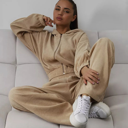 Damen Velours-Loungewear-Set mit kurzem Reißverschluss-Hoodie und weiter hochgeschnittener Palazzohose EB