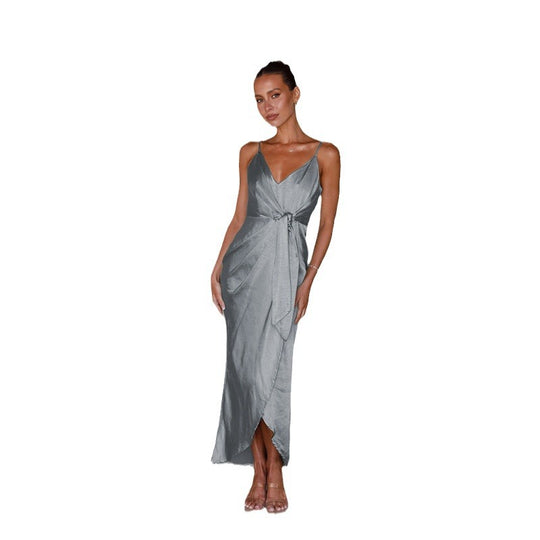Damen Elegantes Abendkleid mit tiefem V-Ausschnitt und figurbetontem Schnitt EB