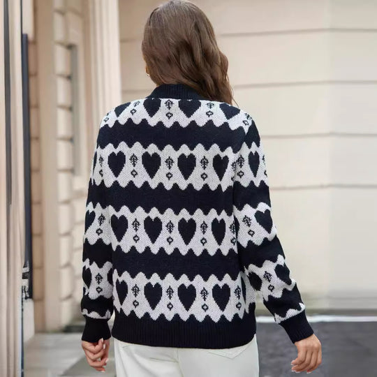Damen Strickjacke mit Herzenmuster und Knöpfen EB