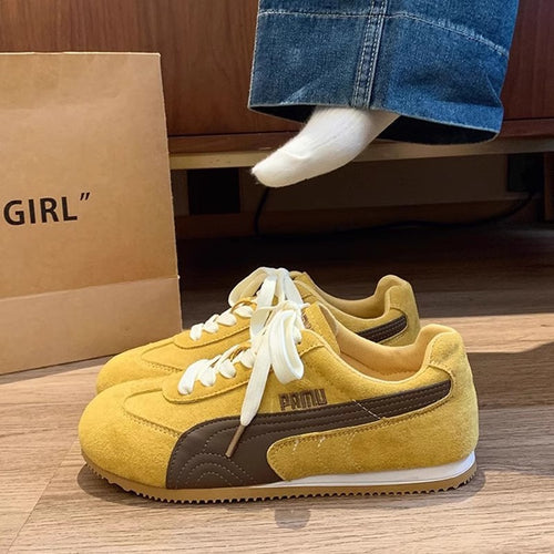 Damen Sportliche Sneaker mit hochwertigem Wildleder-Obermaterial und rutschfester Sohle EB