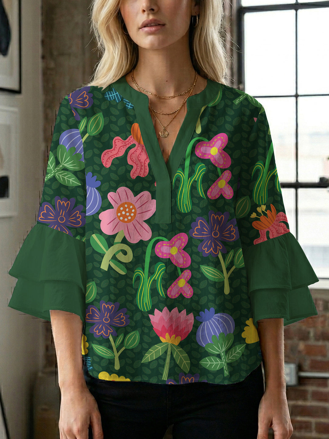 Damen Bluse mit voluminösen Ärmeln und floralem Design EB