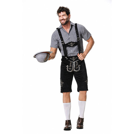 Herren nan traditionelle Trachtenlederhose mit bestickten Hosenträgern, kariertem Trachtenhemd und Filzhut EB