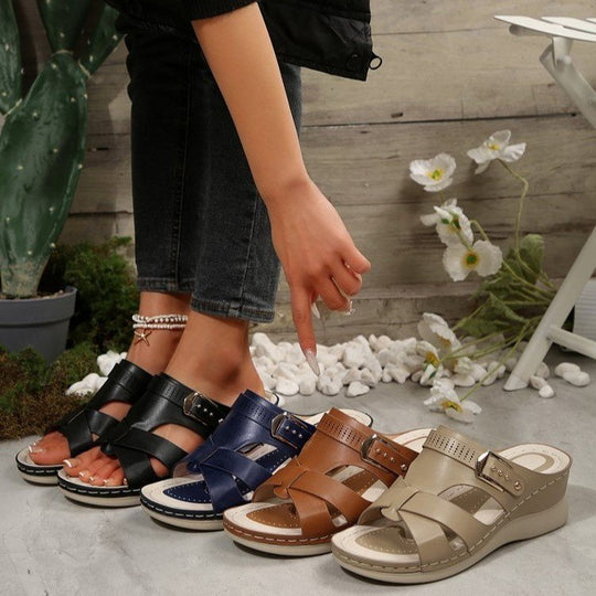 Damen Wedge-Pantoletten mit elegantem Kreuzriemen und komfortablem Fußbett EB