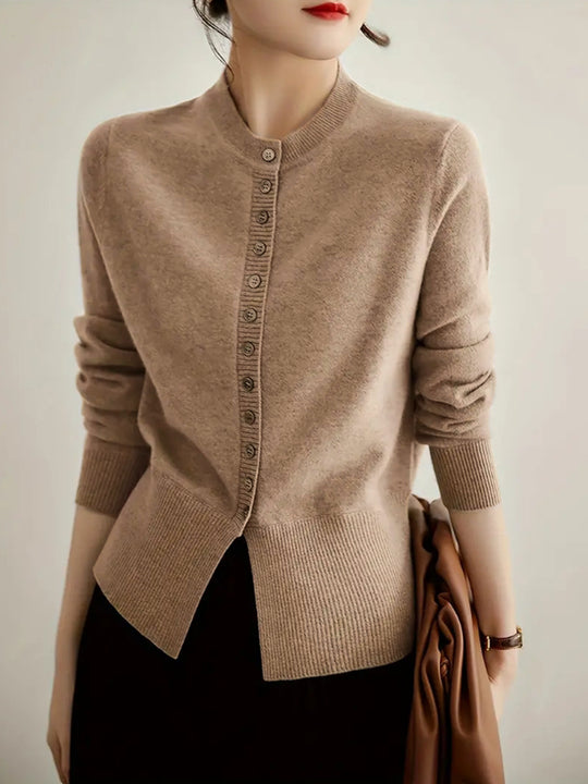 Damen modische Strickjacke mit Knopfleiste und Rippstrickdetails EB