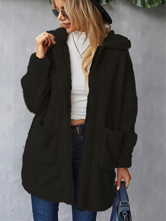 Damen Kuschelige Fleecejacke mit Kapuze und praktischen Taschen EB