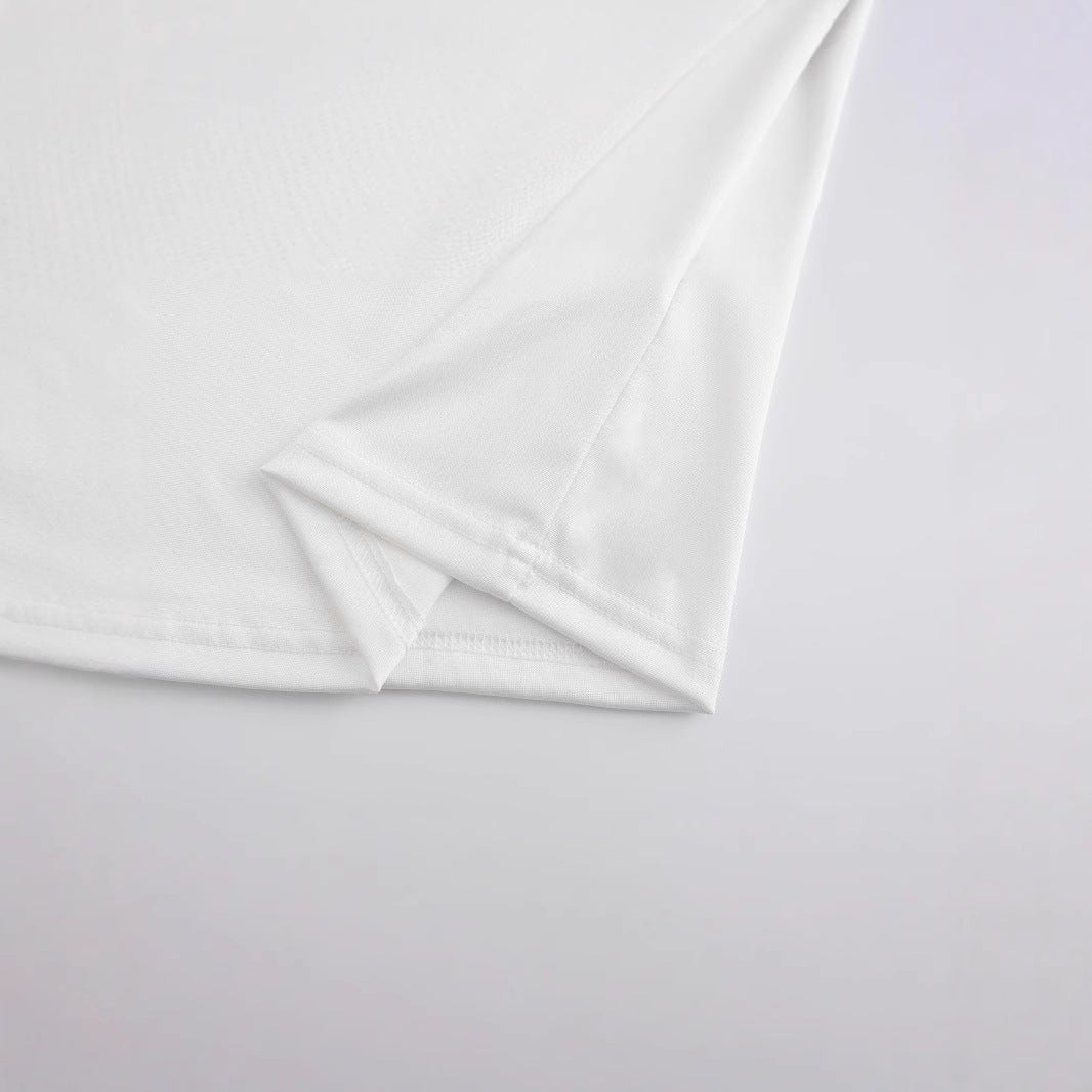 Damen Crop-T-Shirt mit verspieltem Erdbeer-Motiv und elegantem Halsabschluss EB