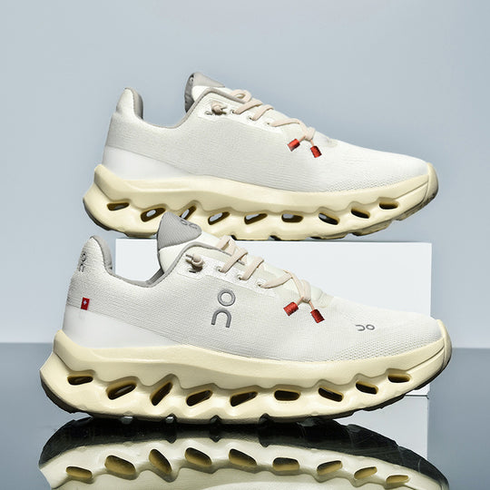Unisex leichte Performance-Laufschuhe mit Hohlkammer-Zwischensohle und nahtlosem Strickoberteil EB