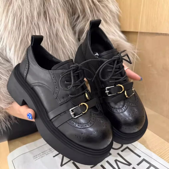 Damen Modische Schnürschuhe mit perforiertem Design und robustem Plateau-Heel EB