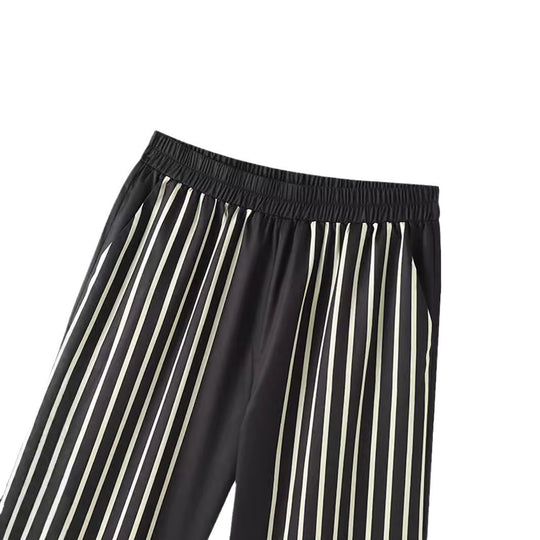 Damen Modernes Freizeit-Set mit geometrischem Muster EB