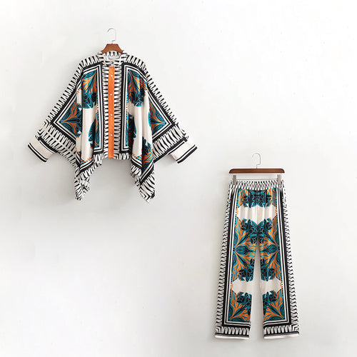 Damen weite Palazzo-Hose mit auffälligem grafischen Muster EB