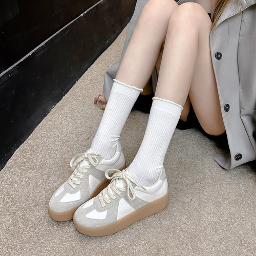 Damen Sneaker mit platziertem Materialmix und modischem Plateau EB