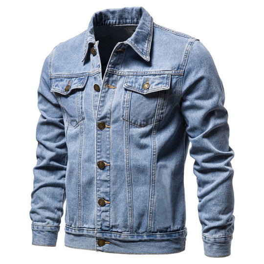 Herren nan taillierte Jeansjacke mit Brusttaschen, durchgehender Knopfleiste und Kontrastnähten EB