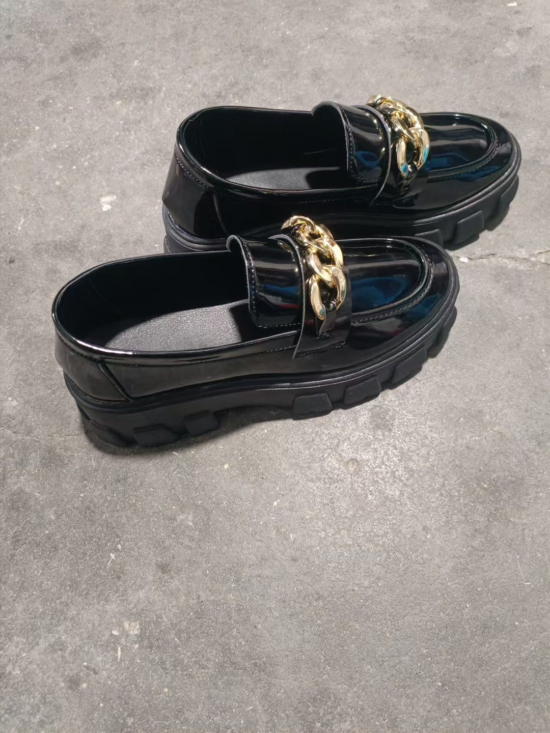 Damen Chunky Loafers mit modischer Kettenapplikation EB