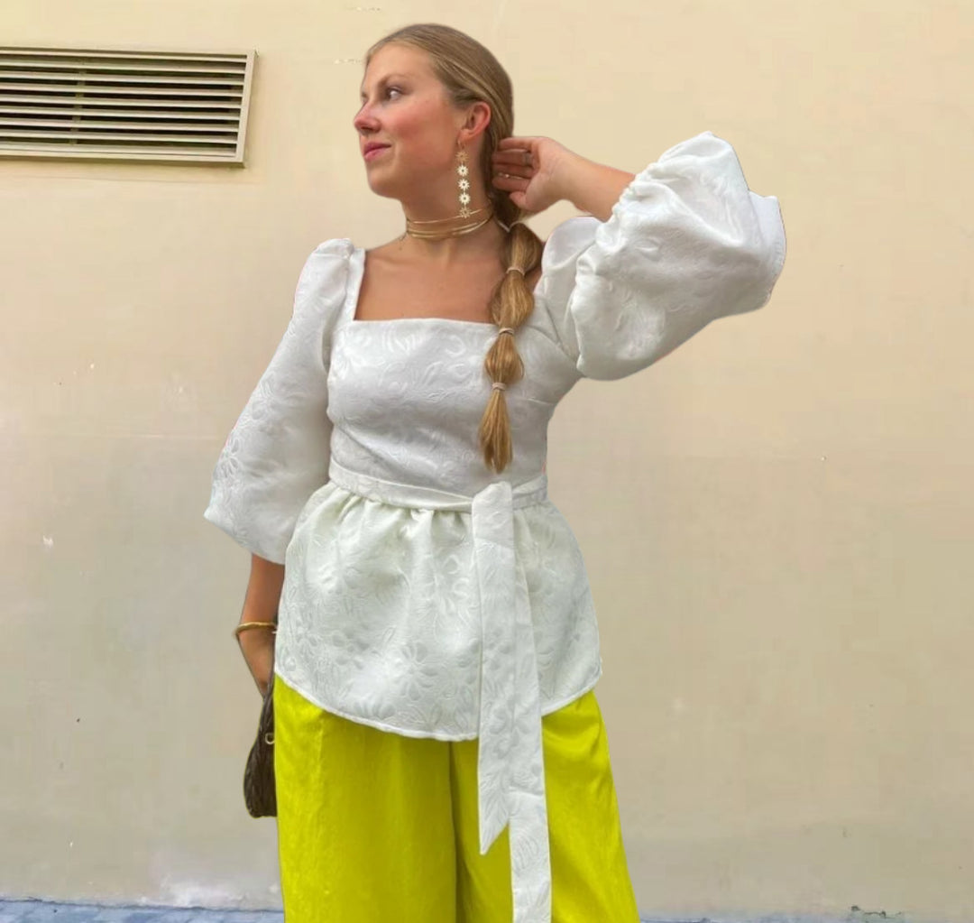Damen Oberteil mit asymmetrischem Rückenausschnitt und Rüschendetails EB