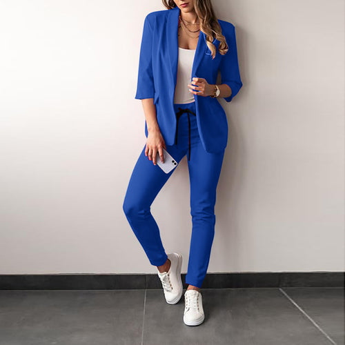 Damen elegantes und modernes Anzug-Set mit tailliertem Blazer und schmalen Hosen EB