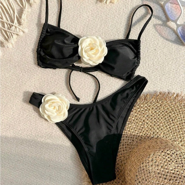 Damen Hochgeschlossener Bikini mit raffinierten Blumenapplikationen EB
