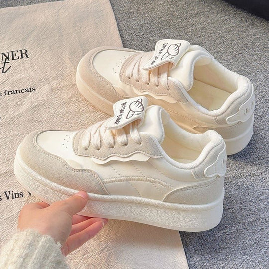Damen Modische Sneaker mit luxuriösem Leder-Obermaterial EB