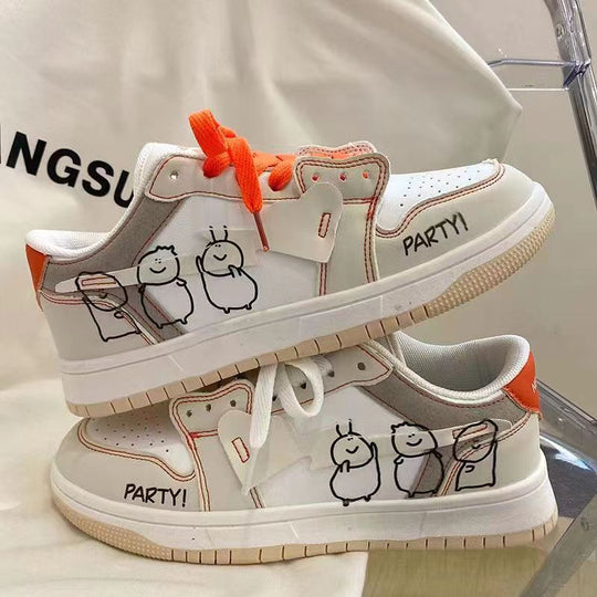 Damen Sneakers mit einzigartigen Herzapplikationen und kreativem Graf desig EB