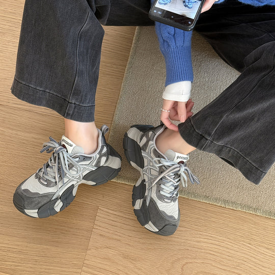 Damen Sportliche Sneakers mit robustem Design und innovativer Dämpfungstechnologie EB