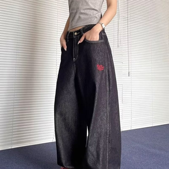Damen weite Denim-Hose mit lässigem Schnitt und auffälligen Nähten EB