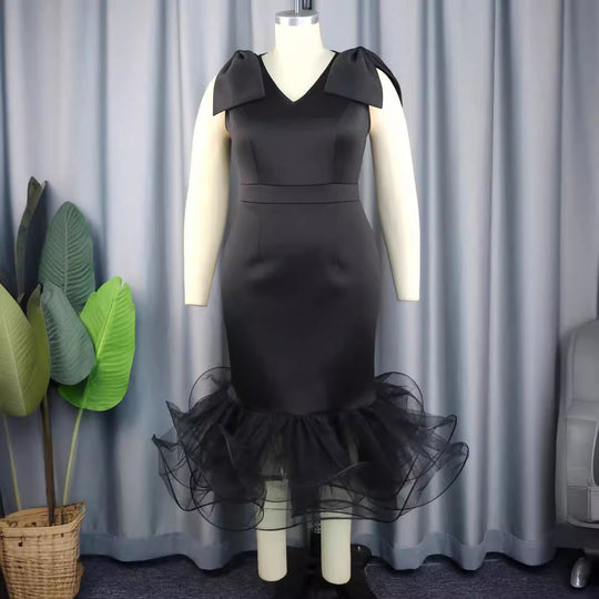 Damen elegantes Kleid mit innovativen Tüllrüschen EB