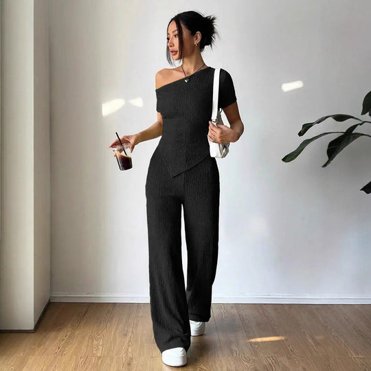 Damen Eleganter Jumpsuit mit asymmetrischem Schnitt und Raffungen EB