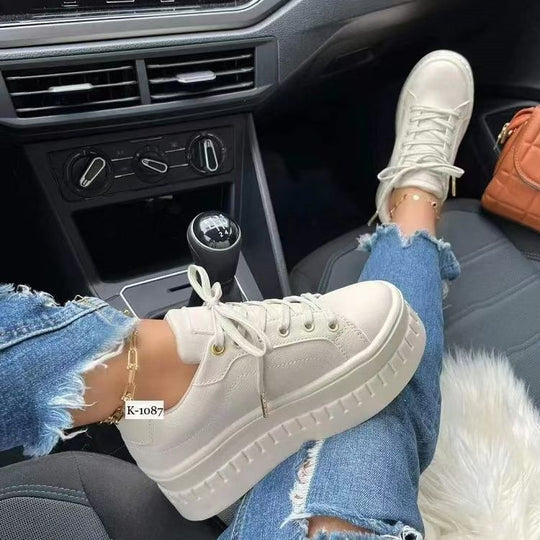 Damen trendige Plateau Sneakers mit glänzender Oberfläche EB