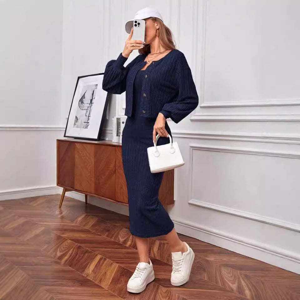 Damen Strick-Outfit mit Knopfleiste und Bündchen EB