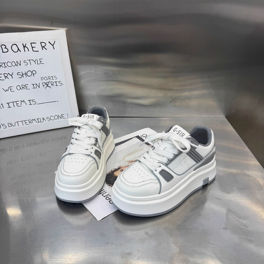 Damen Sportliche Sneakers mit dämpfender Plateausohle und atmungsaktiven Einsätzen EB