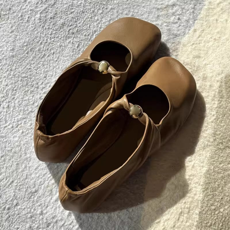 Damen Ballerinas mit dekorativem Kettenakzent und modischer Knopfdetail EB