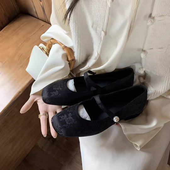 Damen Ballerinas mit eleganter Schnallenapplikation und floralem Design EB