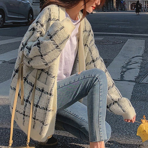 Damen Kuscheliger Oversized-Strickcardigan mit Karomuster EB