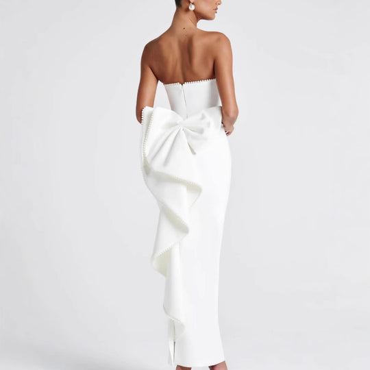 Damen Elegantes figurbetontes Maxikleid mit schulterfreiem Design und modischen Rüschendetails EB