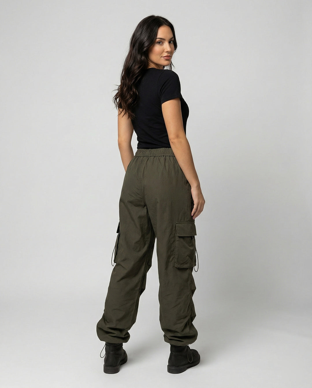 Utilitaristische Cargohose mit hoher Taille großen Klapptaschen und verstellbarem Saum EB