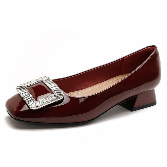 Damen elegante Lackpumps mit modischem Strass-Schnallen-Detail EB