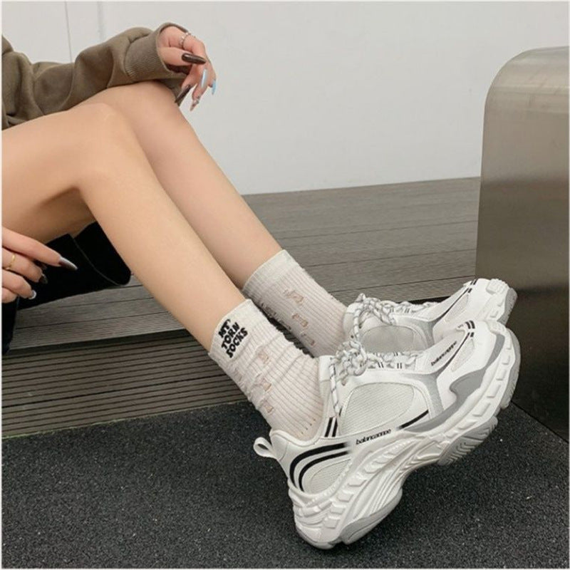 Damen sportliche Lauf Sneakers mit dickem Plateausohle EB