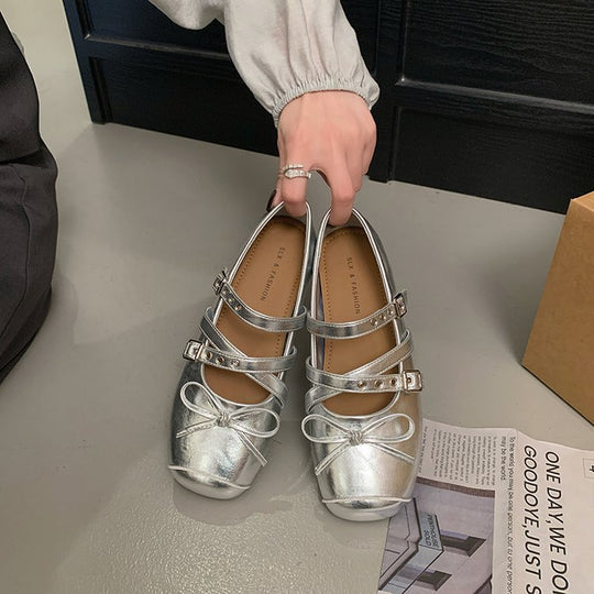 Damen Ballerina-Pumps mit dekorativen Riemchen und komfortablem Fußbett EB