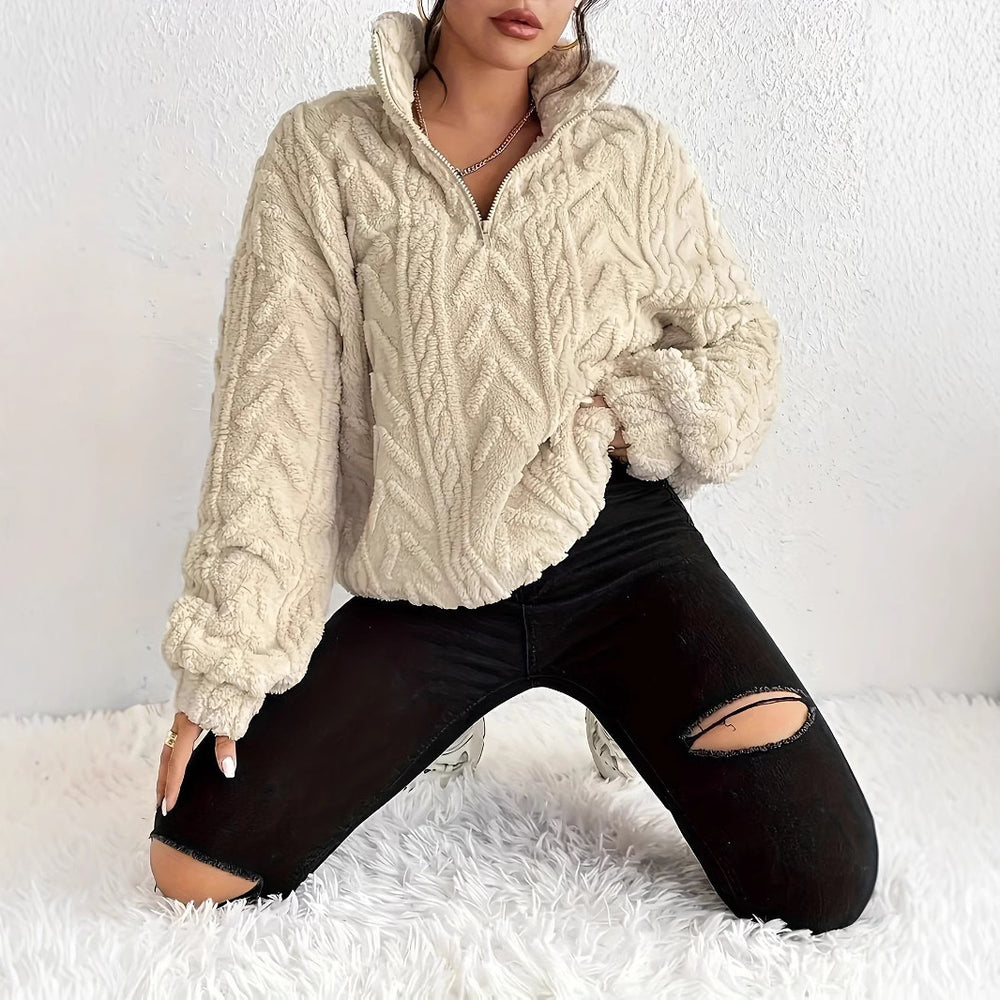 Damen Flauschiger Oversized-Pullover mit Zipper und Rippstruktur EB