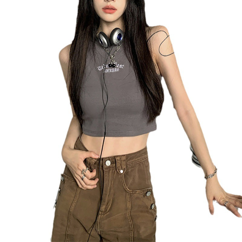 Damen-Crop-Top mit hohem Kragen und dezentem Schriftzug EB