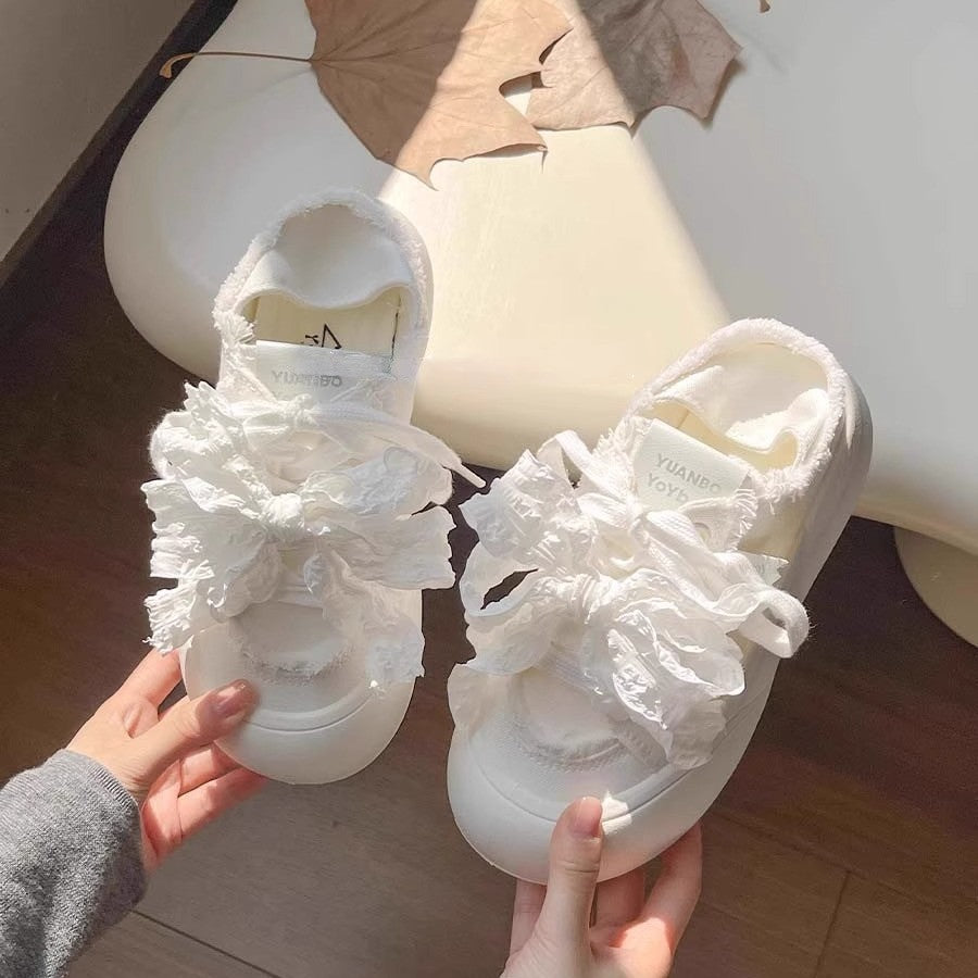 Damen Sneaker mit 3D-Rüschen-Design und atmungsaktivem Obermaterial EB