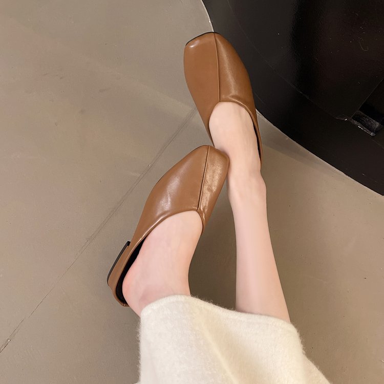 Damen elegante Mules mit modernem spitz zulaufendem Design EB